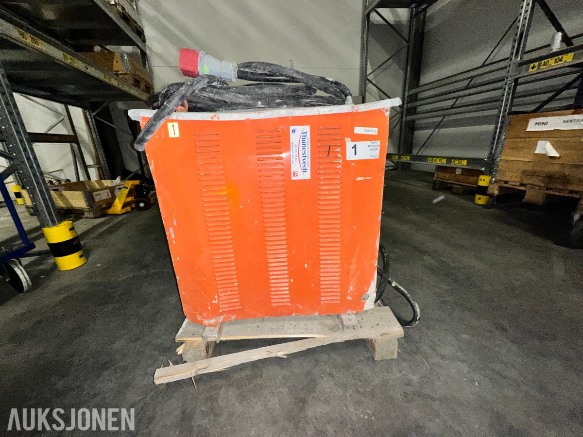 Transformator/ trafo 400/230 V – 24 kVA med kabler