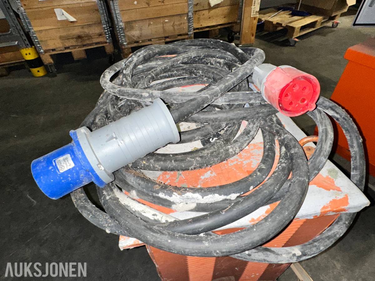 Transformator/ trafo 400/230 V – 24 kVA med kabler