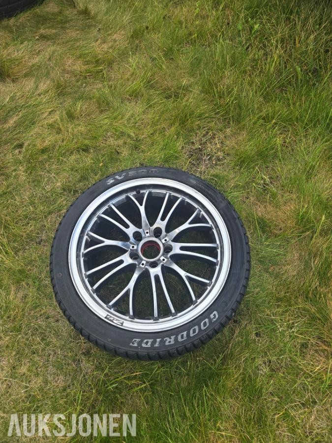 Vw Golf alufelger 18 Tommers 225/40ZR 18