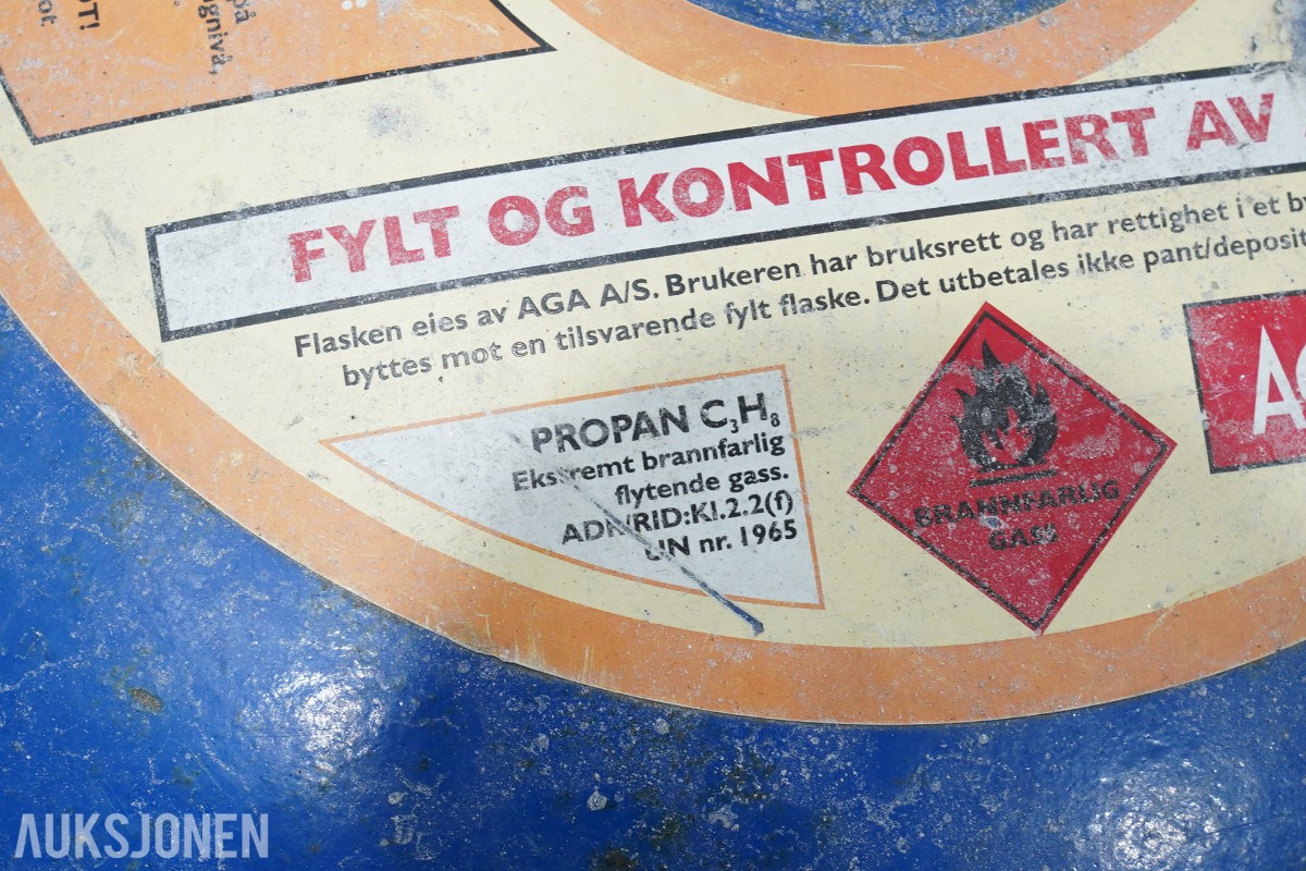 Stort parti dentalteknisk verktøy, utstyr og forbruksmateriell