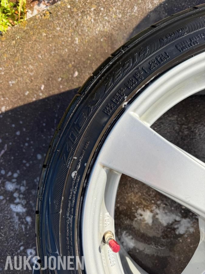 Dezent 5x114,3  ET40 felgpakke  225/40/18 dekk *Ingen minstepris*