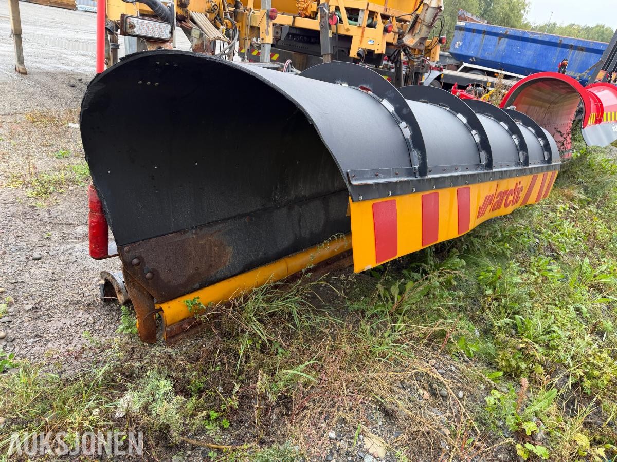2022 Arctic AM 4000 HPD snøplog
