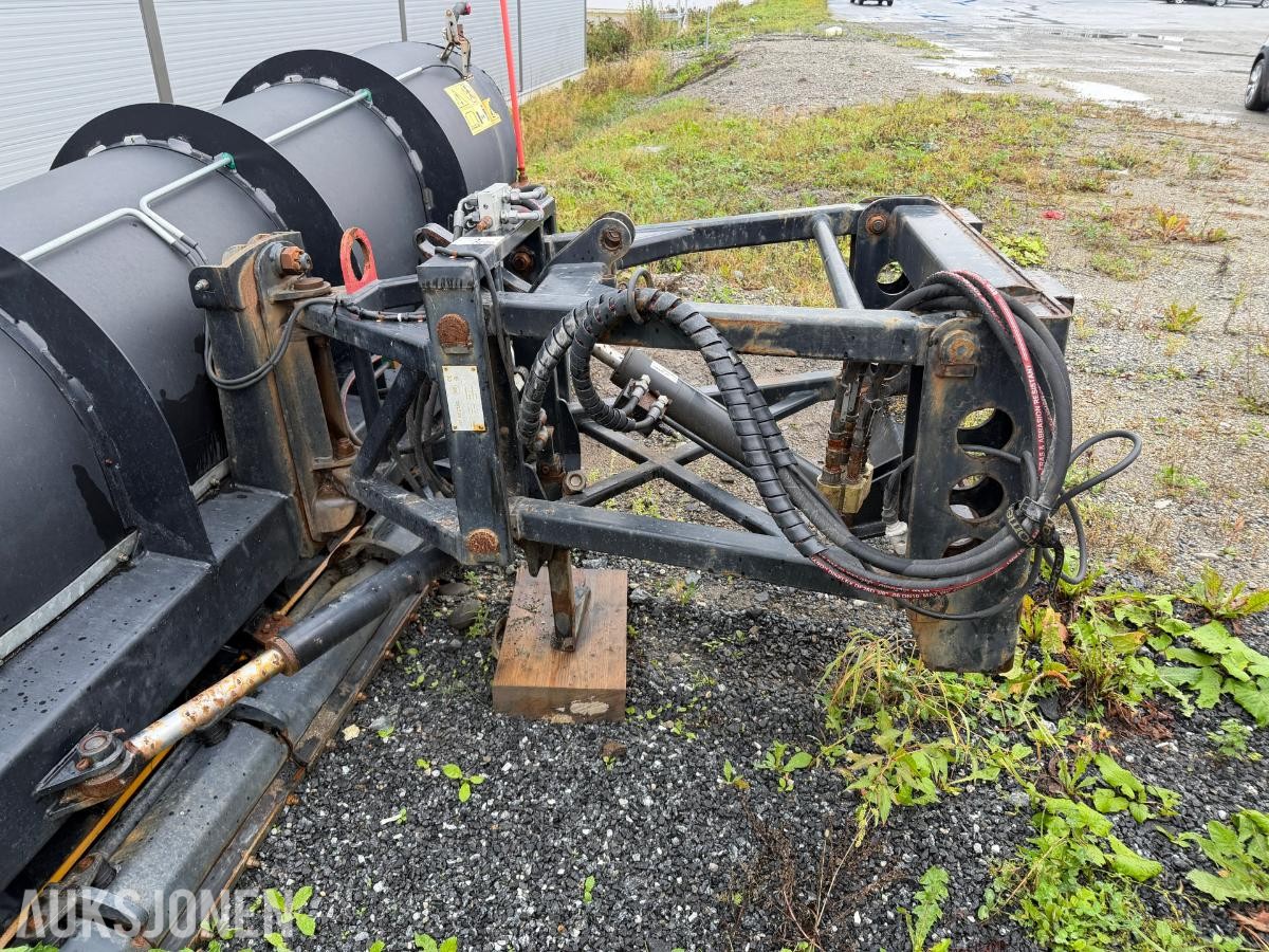 2022 Arctic AM 4000 HPD snøplog