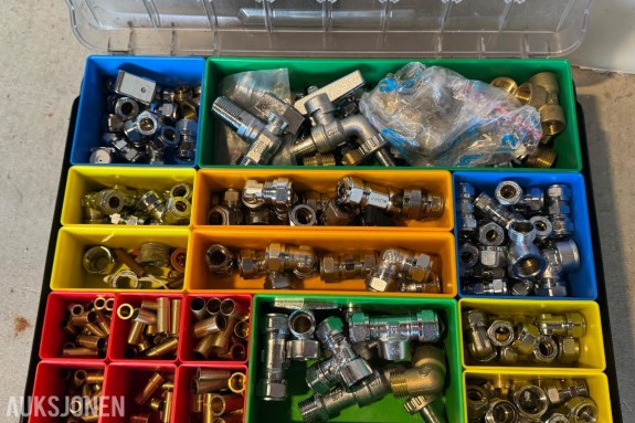 Würth koffert med VVS deler. FPL - Mange forskjellige dimensjoner