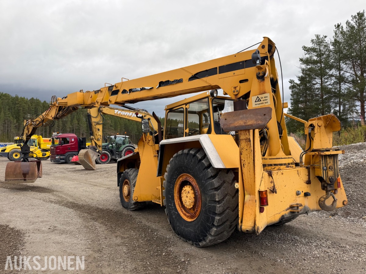 1990 mod. Moelven Munsters HLD 2200 kran m/roterende gripeskuffe