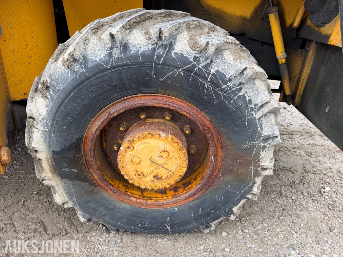 1990 mod. Moelven Munsters HLD 2200 kran m/roterende gripeskuffe