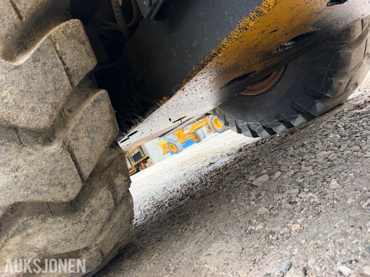 1990 mod. Moelven Munsters HLD 2200 kran m/roterende gripeskuffe