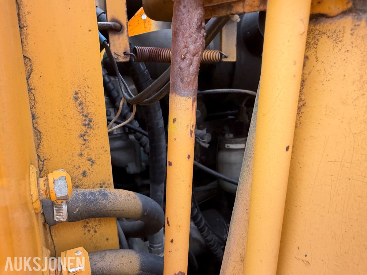 1990 mod. Moelven Munsters HLD 2200 kran m/roterende gripeskuffe