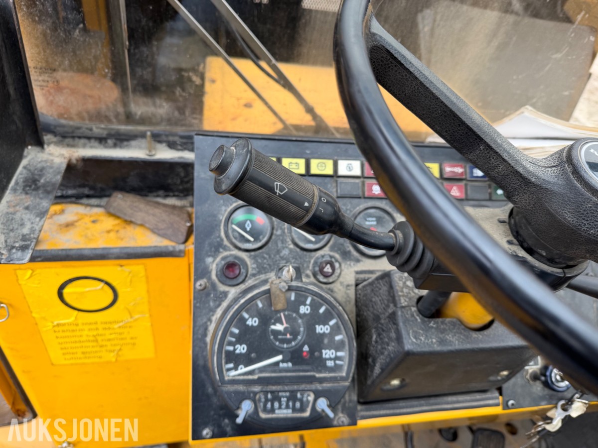 1990 mod. Moelven Munsters HLD 2200 kran m/roterende gripeskuffe