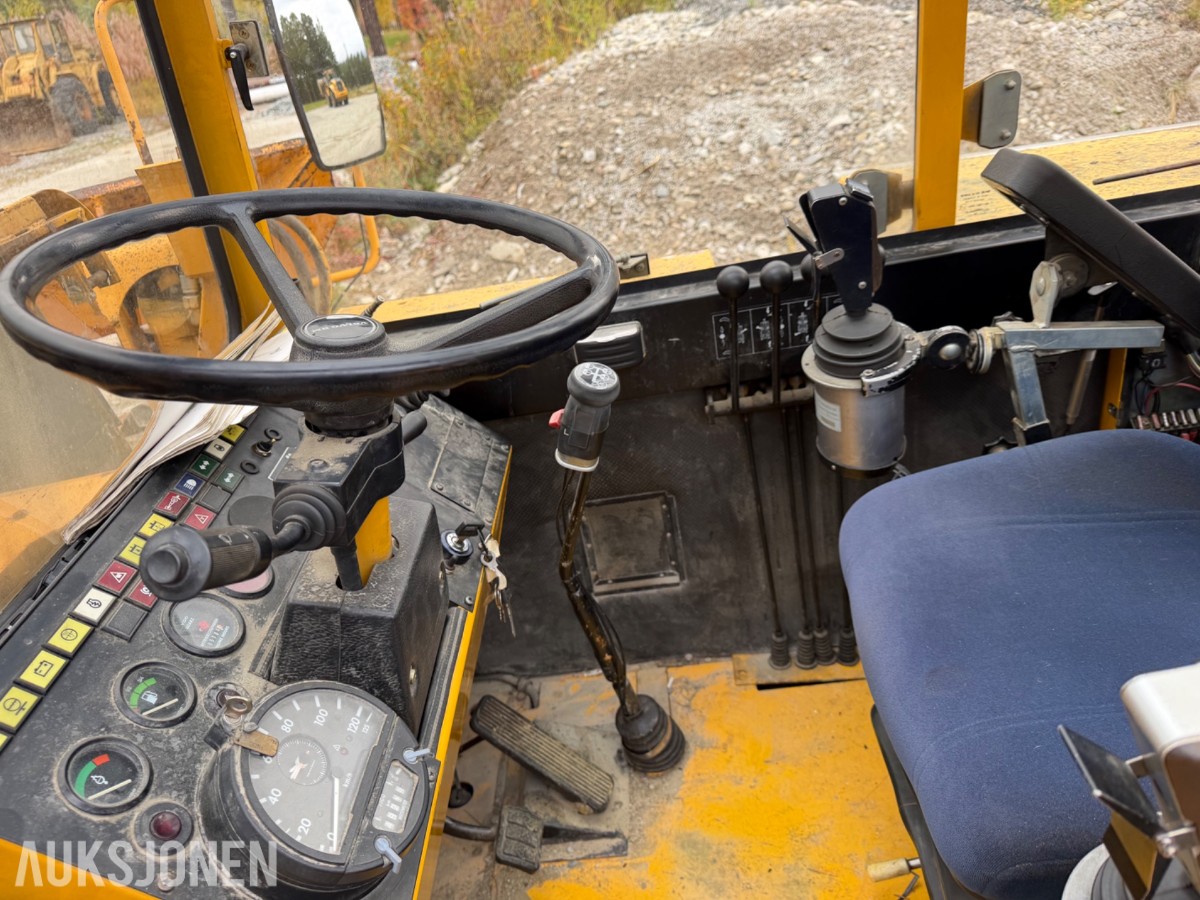 1990 mod. Moelven Munsters HLD 2200 kran m/roterende gripeskuffe