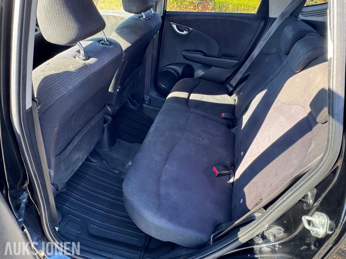2013 Honda Jazz 1.3-88 - Automat - 195500km