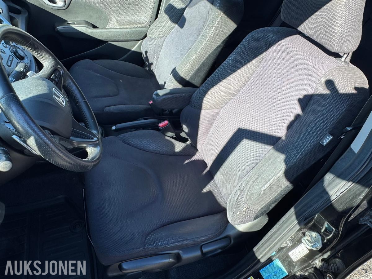 2013 Honda Jazz 1.3-88 - Automat - 195500km