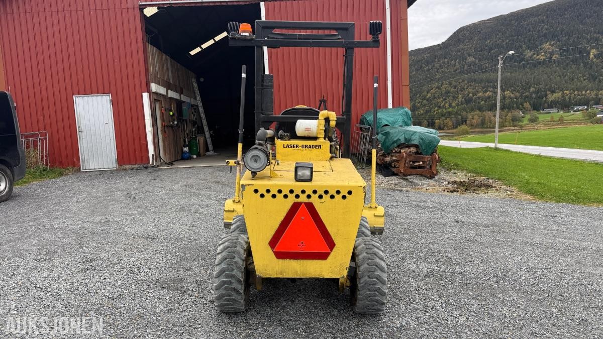 2009 Laser-Grader veihøvel/planeringsmaskin m/ laserstyring – 1 125 t