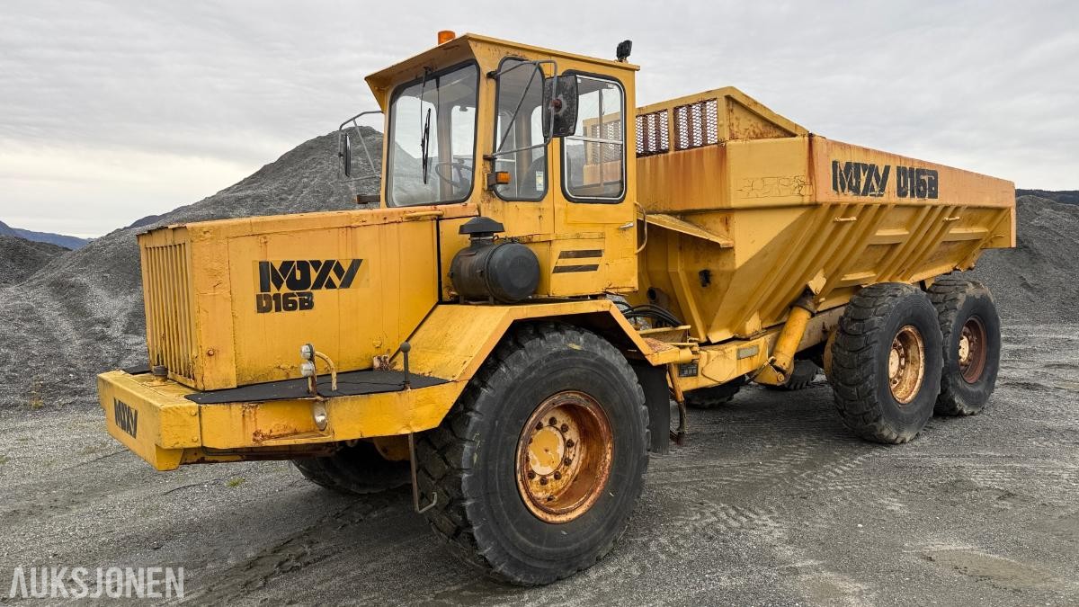 Moxy D16B Dumper, 6x6 m/ 13 882 timer