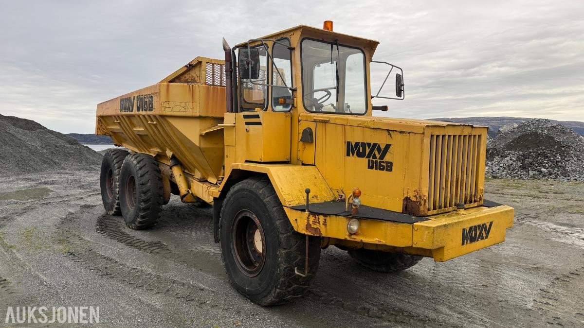 Moxy D16B Dumper, 6x6 m/ 13 882 timer