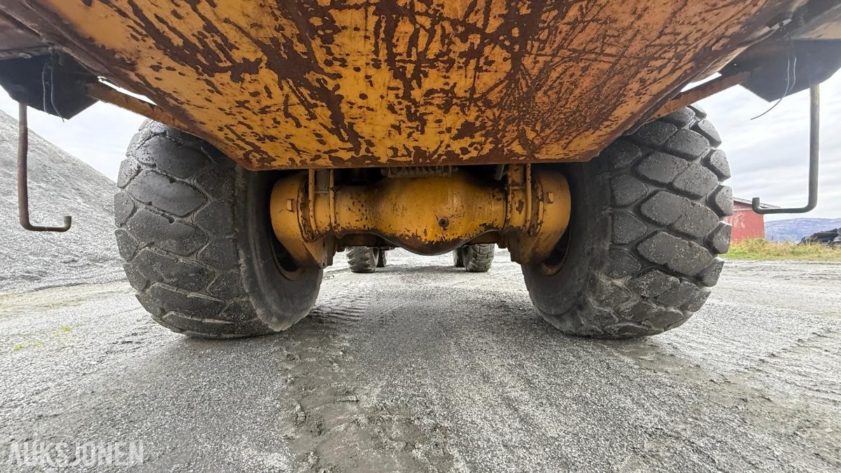 Moxy D16B Dumper, 6x6 m/ 13 882 timer