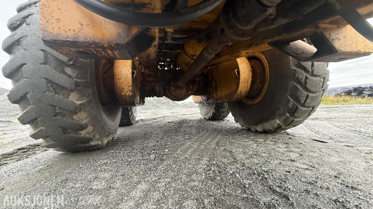 Moxy D16B Dumper, 6x6 m/ 13 882 timer