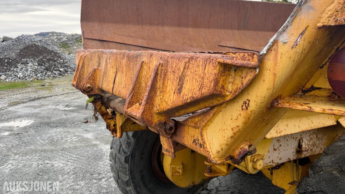 Moxy D16B Dumper, 6x6 m/ 13 882 timer