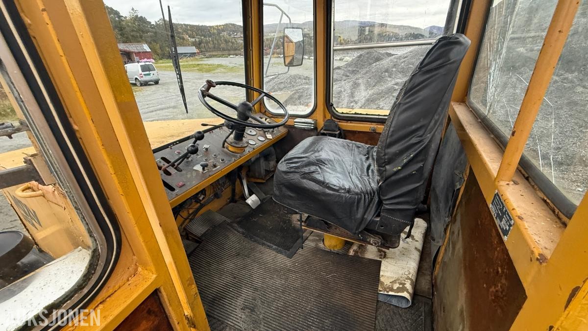 Moxy D16B Dumper, 6x6 m/ 13 882 timer