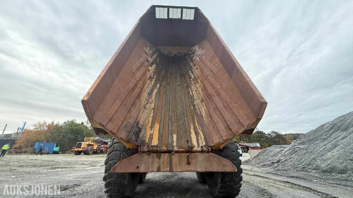Moxy D16B Dumper, 6x6 m/ 13 882 timer