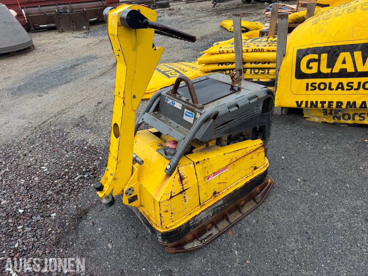 2014 Wacker Neuson Vibroplate DPU 100-70Les _/ 768 kilo