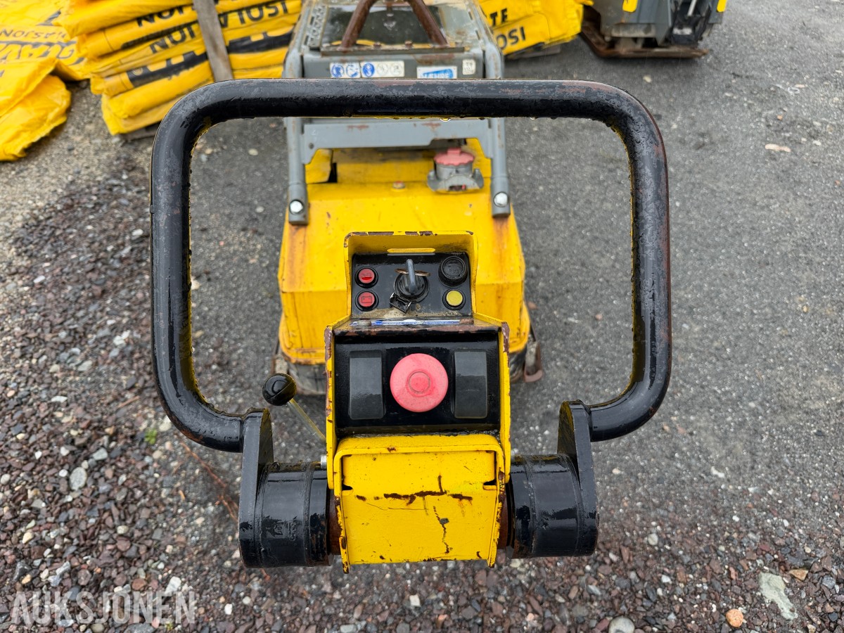 2014 Wacker Neuson Vibroplate DPU 100-70Les _/ 768 kilo