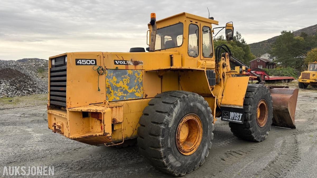 1984 Volvo BM LM 4500 Hjullaster 21 320t m/ skuffe