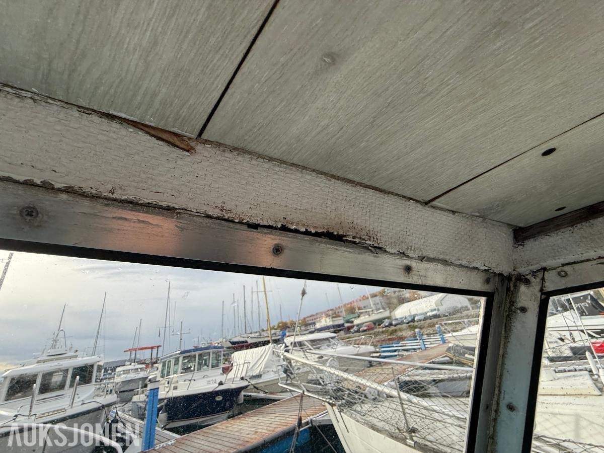 1986 26 Fots cabincruiser - VHF - Plotter/ekkolodd - Ny service