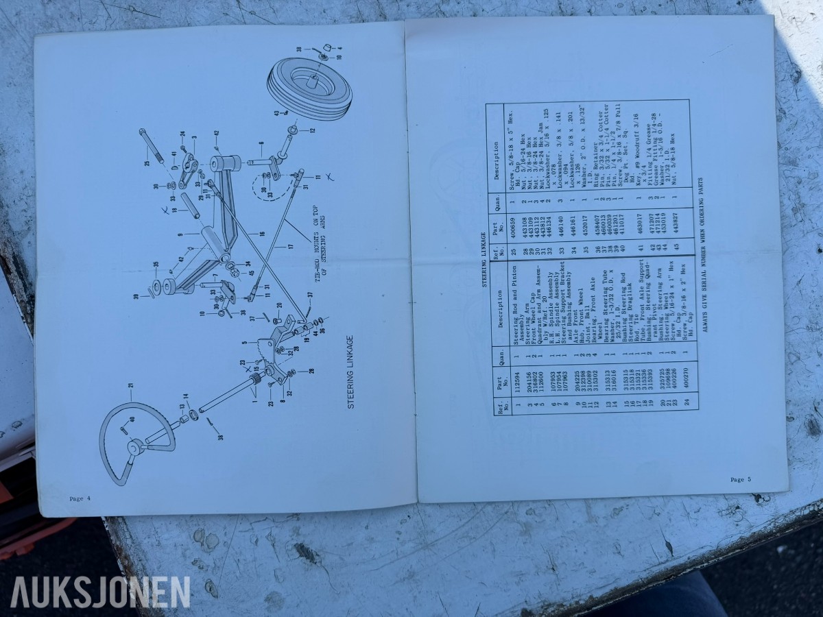 1964 Jacobsen Chief hagetraktor med Atlas Copco luftkompressor og tilhengere