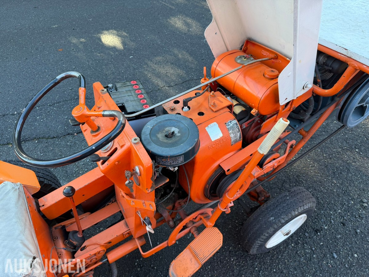 1964 Jacobsen Chief hagetraktor med Atlas Copco luftkompressor og tilhengere