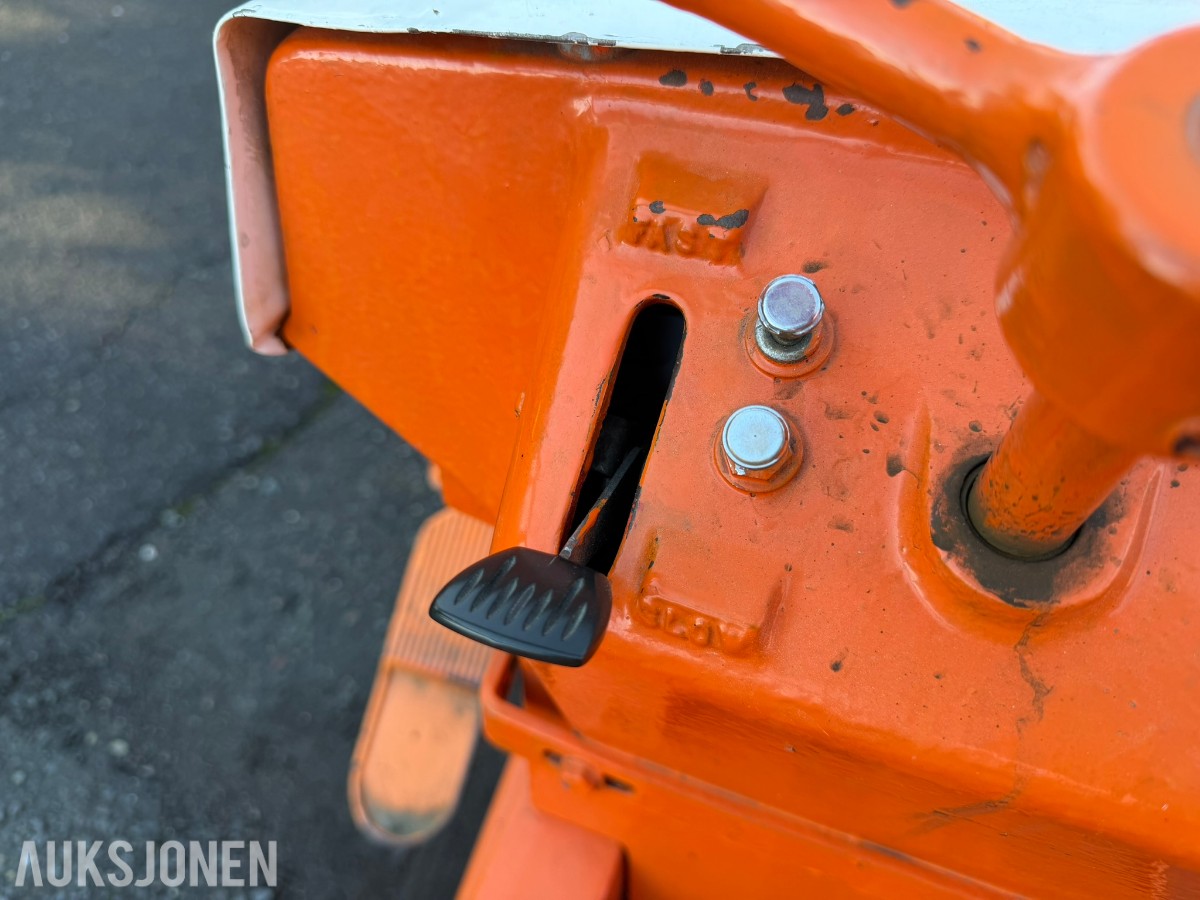 1964 Jacobsen Chief hagetraktor med Atlas Copco luftkompressor og tilhengere