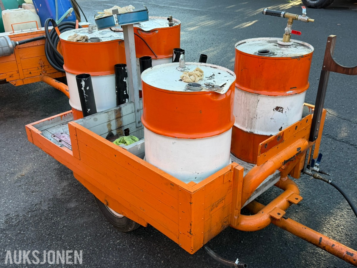 1964 Jacobsen Chief hagetraktor med Atlas Copco luftkompressor og tilhengere
