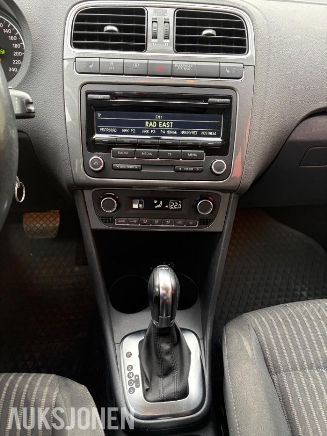 2011 Volkswagen Polo 1.6 90hk automat s+v dekk 152300km