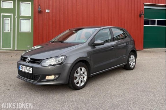 2011 Volkswagen Polo 1.6 90hk automat s+v dekk         152300km