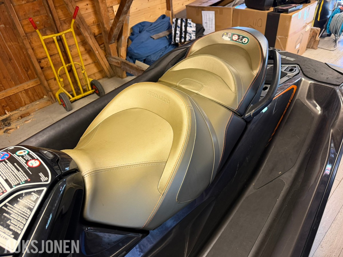 2021 SeaDoo GTX 230