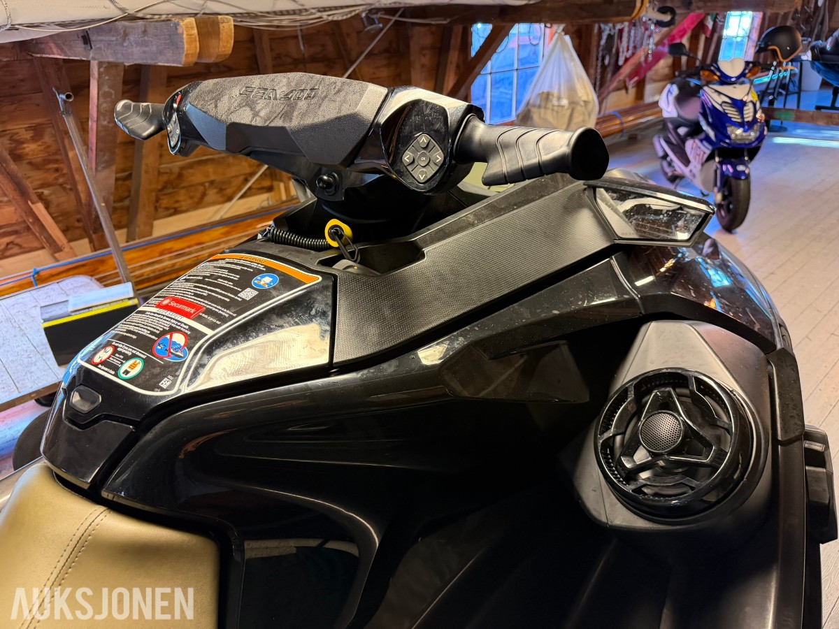 2021 SeaDoo GTX 230