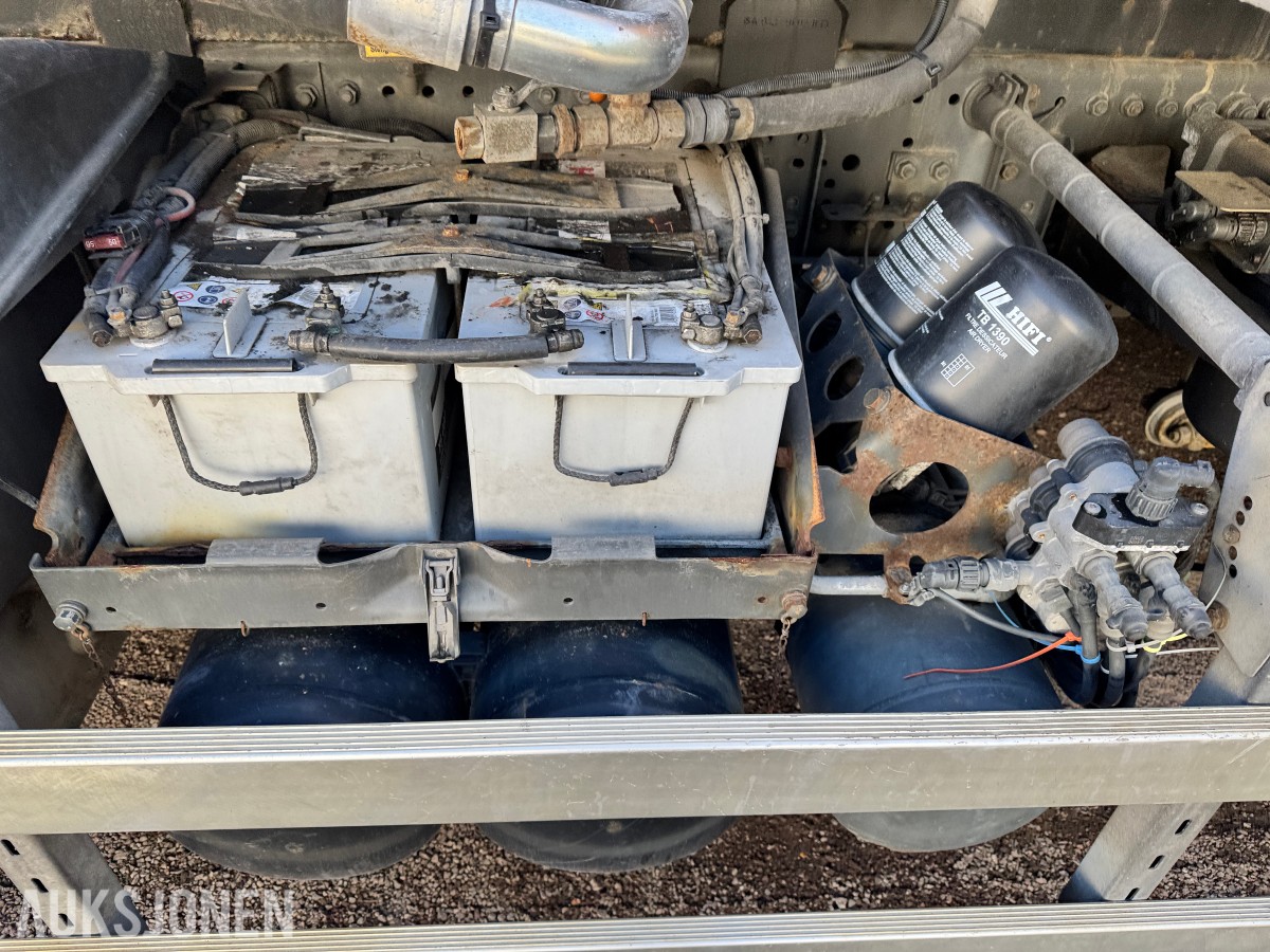 2011 Mercedes-Benz MecTec 3233LL ECONIC Tunnelvasker 