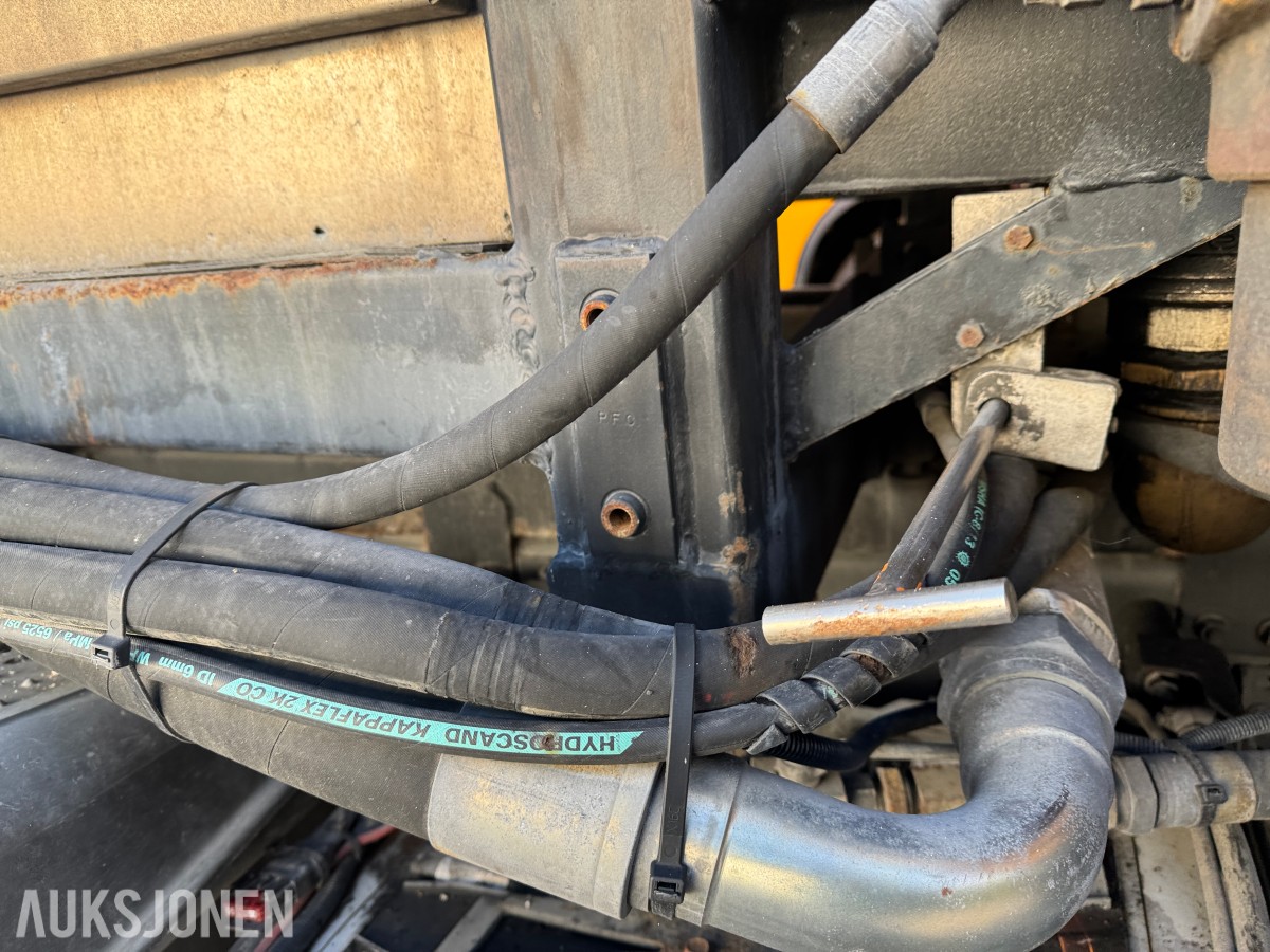 2011 Mercedes-Benz MecTec 3233LL ECONIC Tunnelvasker 