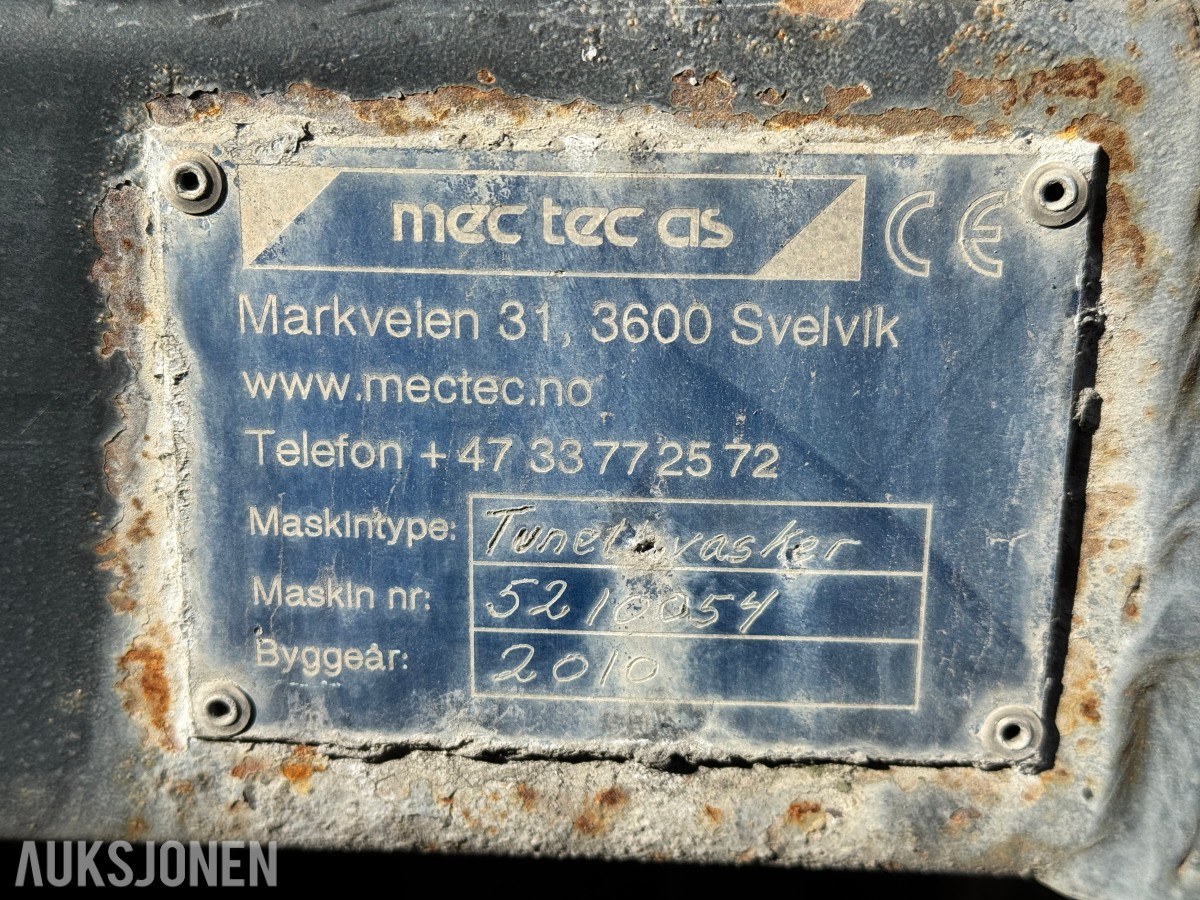 2011 Mercedes-Benz MecTec 3233LL ECONIC Tunnelvasker 