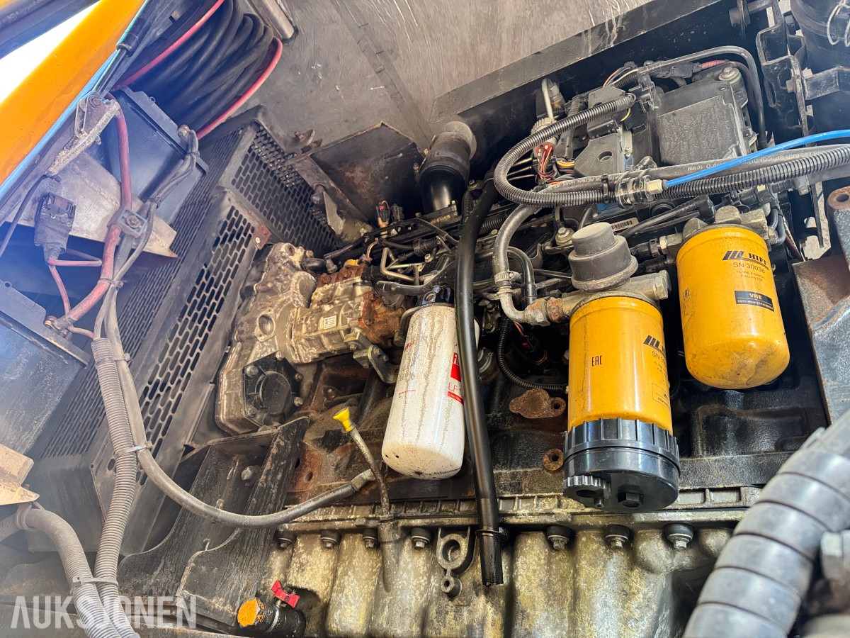 2011 Mercedes-Benz MecTec 3233LL ECONIC Tunnelvasker 