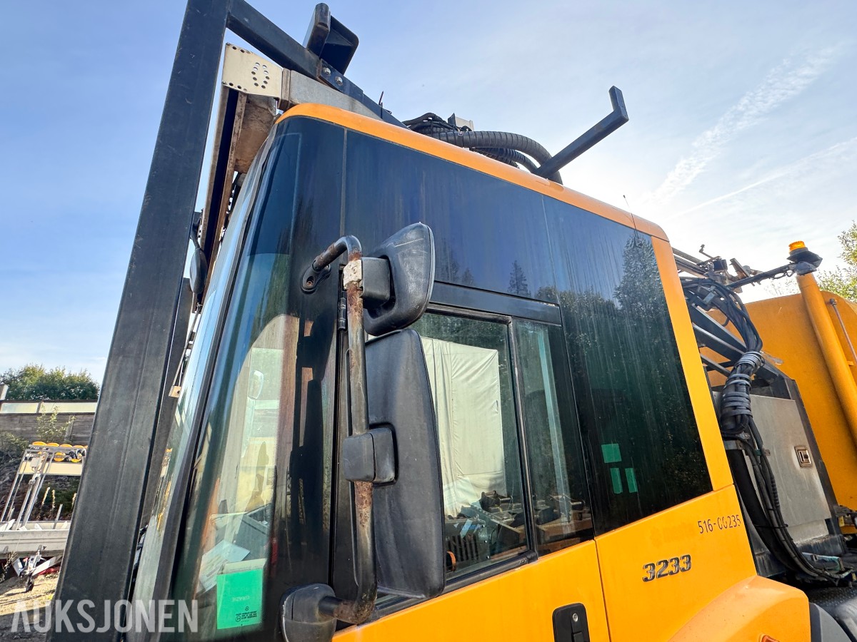 2011 Mercedes-Benz MecTec 3233LL ECONIC Tunnelvasker 