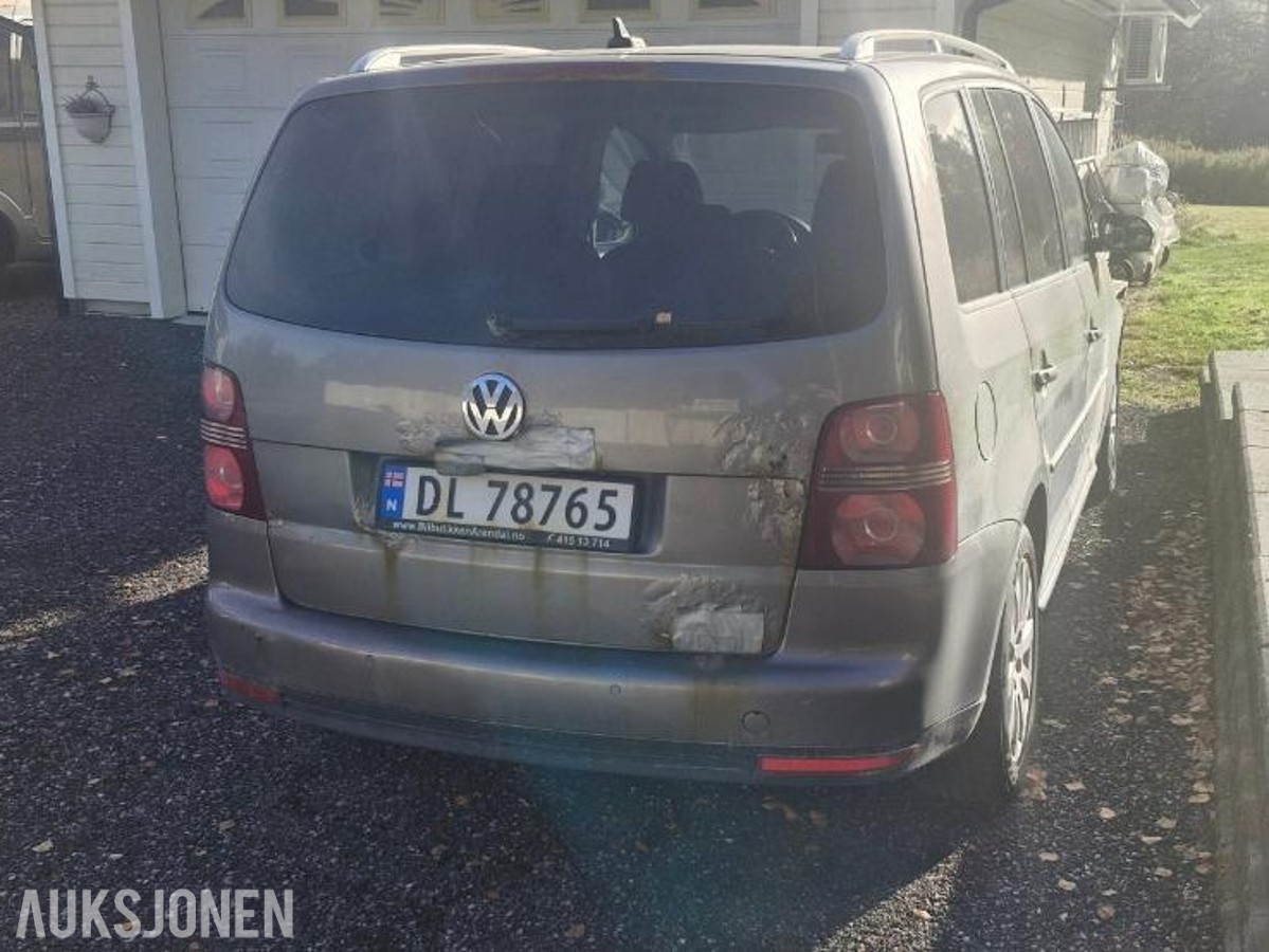 2008 Volkswagen Touran 1.9 Diesel, Automat, Delebil/Reparasjonsobjekt