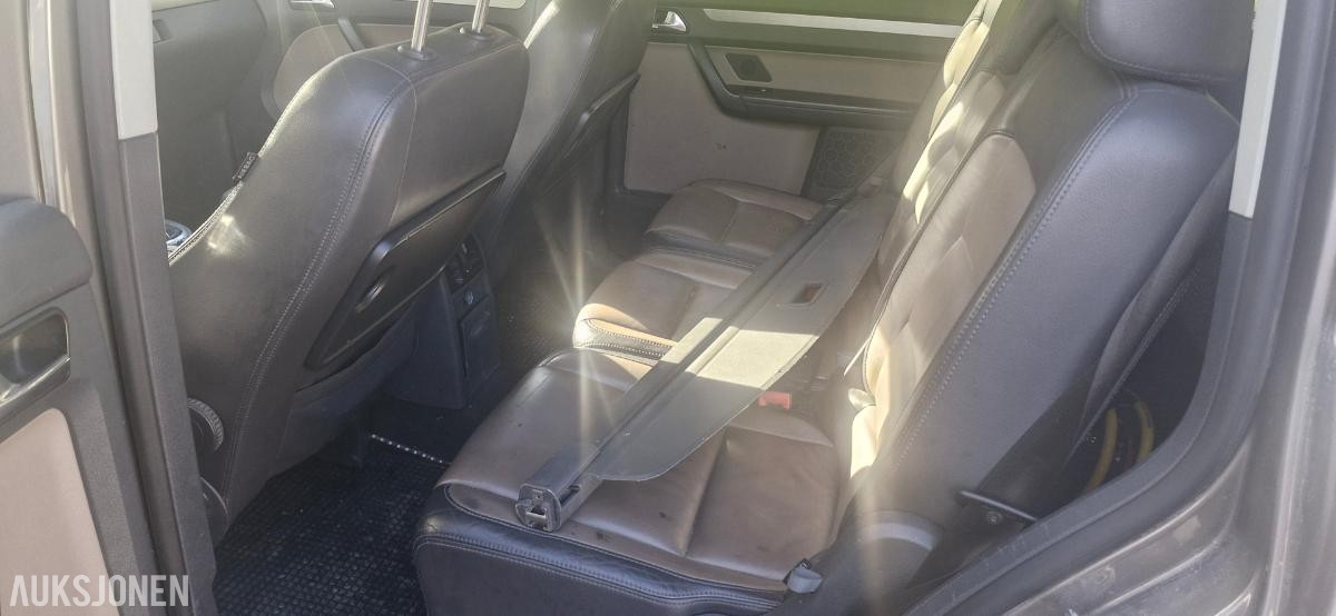 2008 Volkswagen Touran 1.9 Diesel, Automat, Delebil/Reparasjonsobjekt