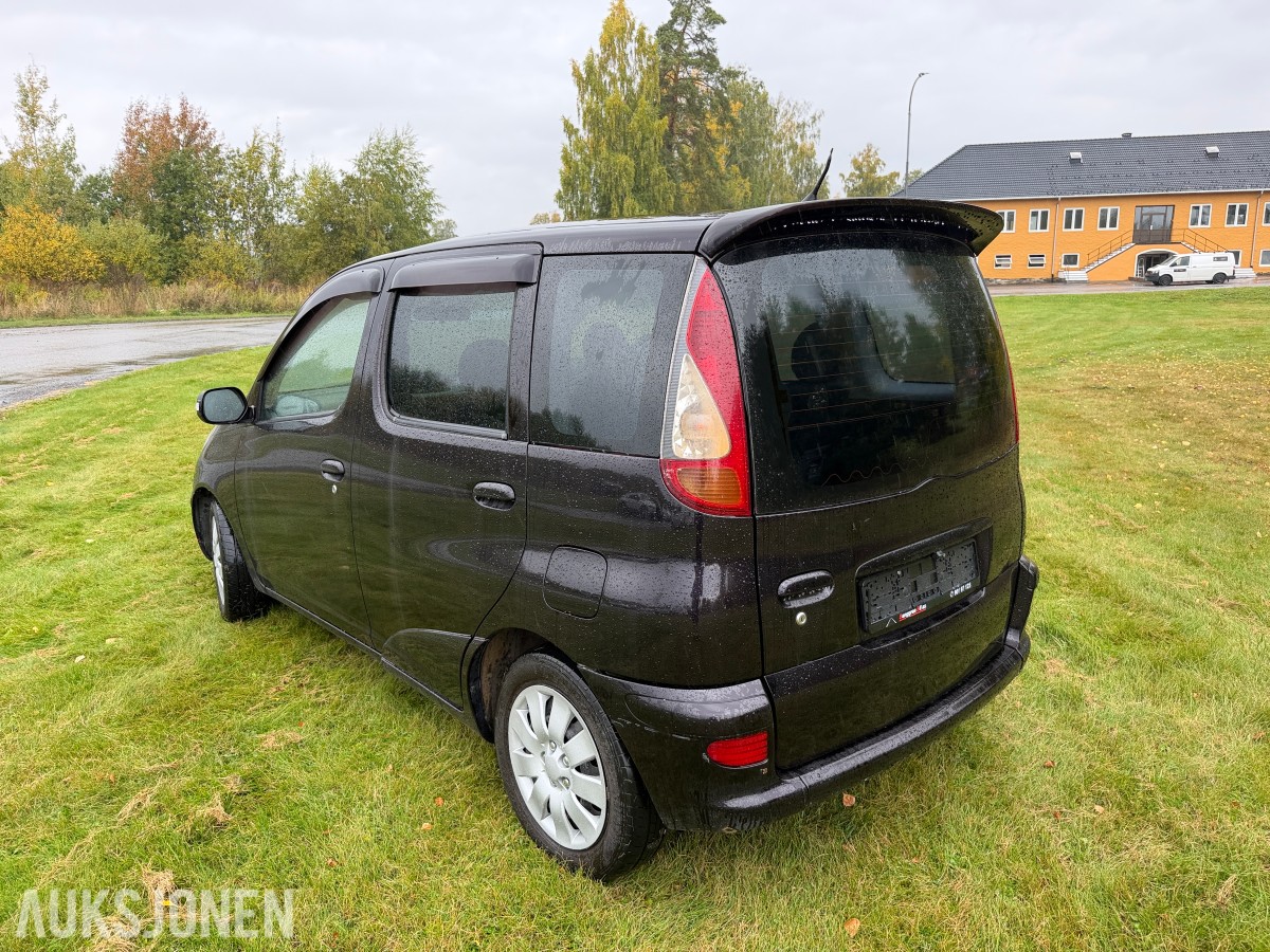 2005 Toyota YARIS VERSO 1.3-84 - 5 seter - servicehistorikk