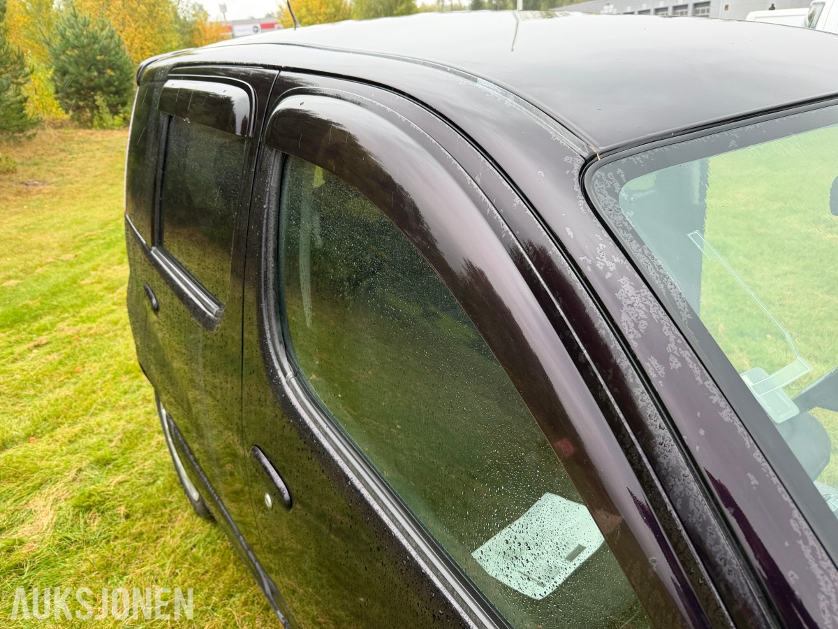 2005 Toyota YARIS VERSO 1.3-84 - 5 seter - servicehistorikk