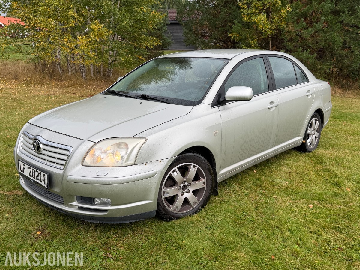 2003 Toyota AVENSIS 1.8-129 / Automat / EU-OK til 04.2027 /Servicehefte