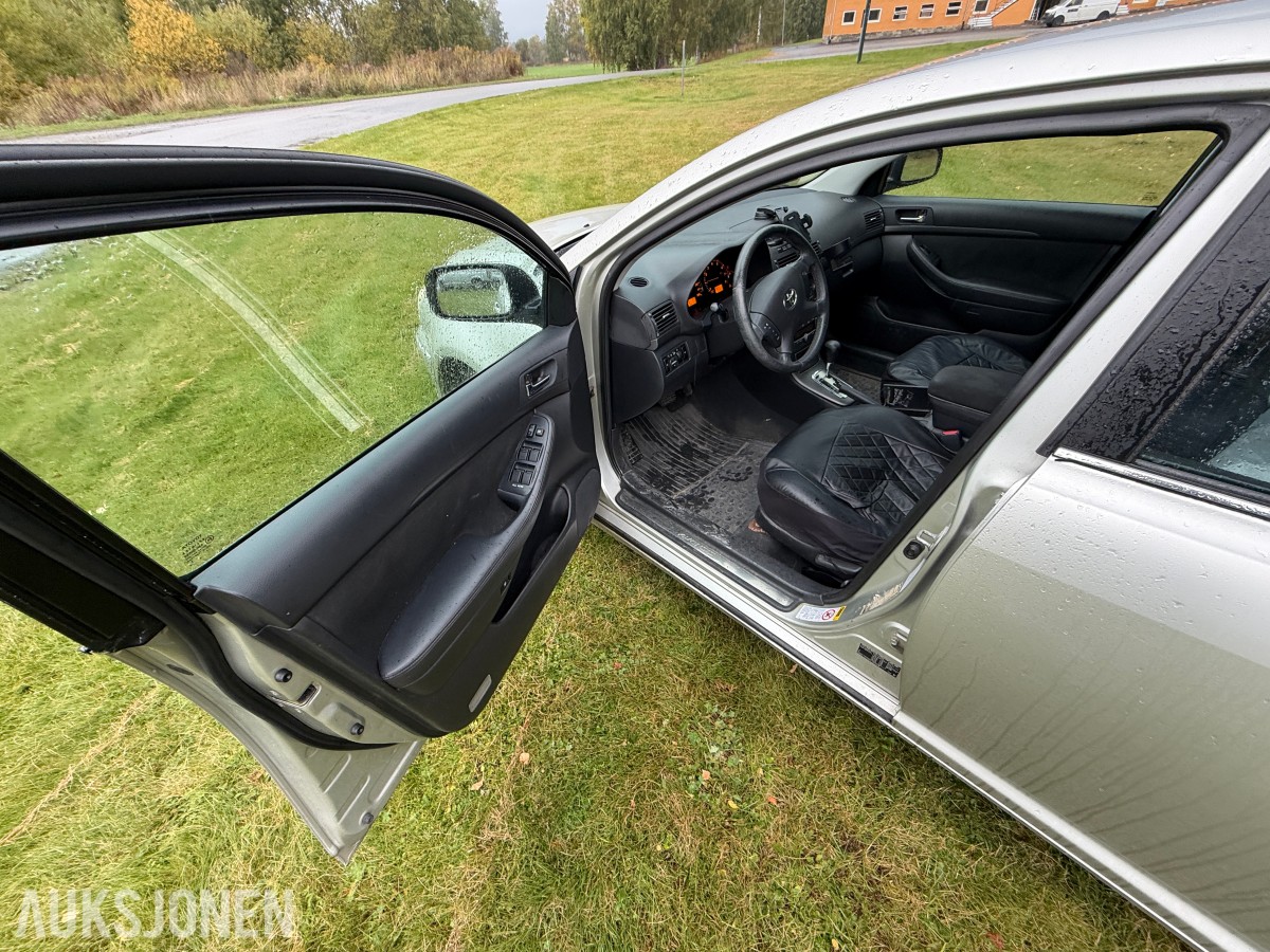 2003 Toyota AVENSIS 1.8-129 / Automat / EU-OK til 04.2027 /Servicehefte
