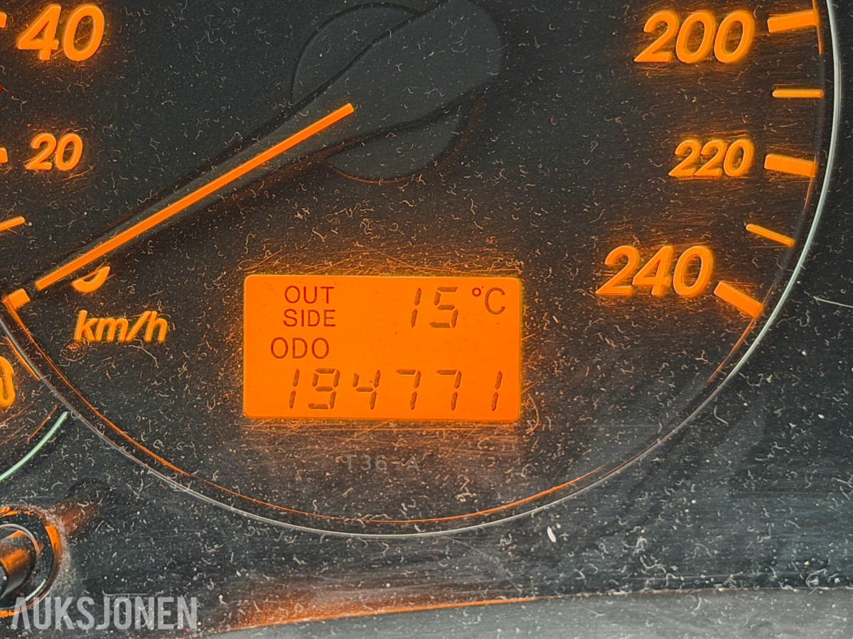 2003 Toyota AVENSIS 1.8-129 / Automat / EU-OK til 04.2027 /Servicehefte