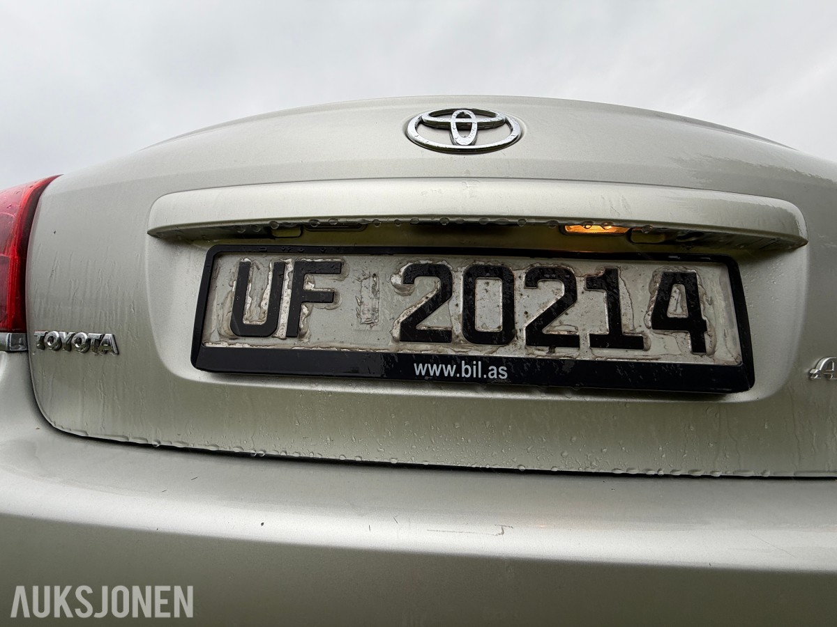2003 Toyota AVENSIS 1.8-129 / Automat / EU-OK til 04.2027 /Servicehefte
