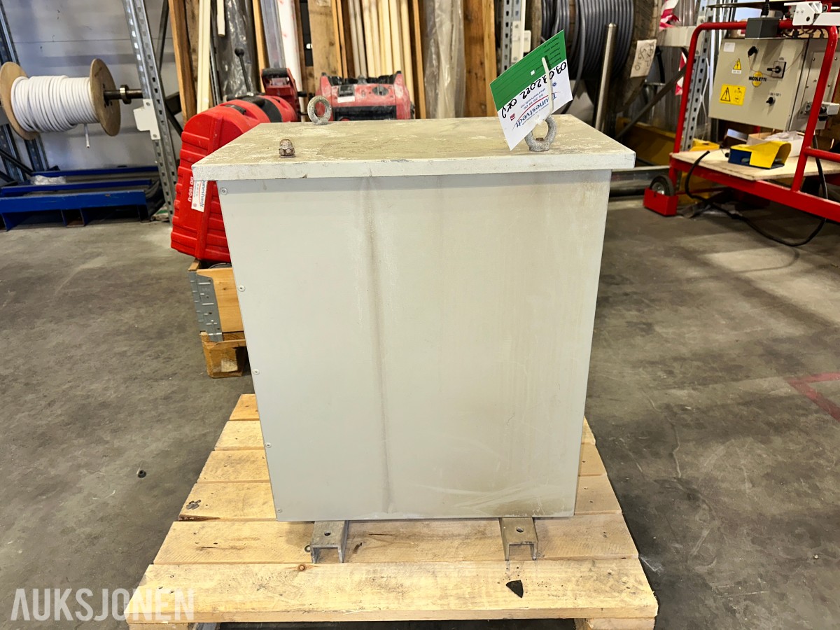 2002 OTF 20 kVA 3-fase transformator 400/230V
